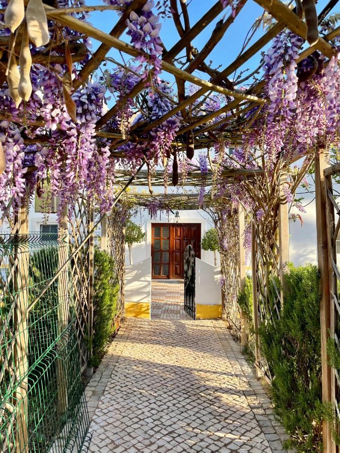 B&B Entrecolinas Paderne  Exterior photo