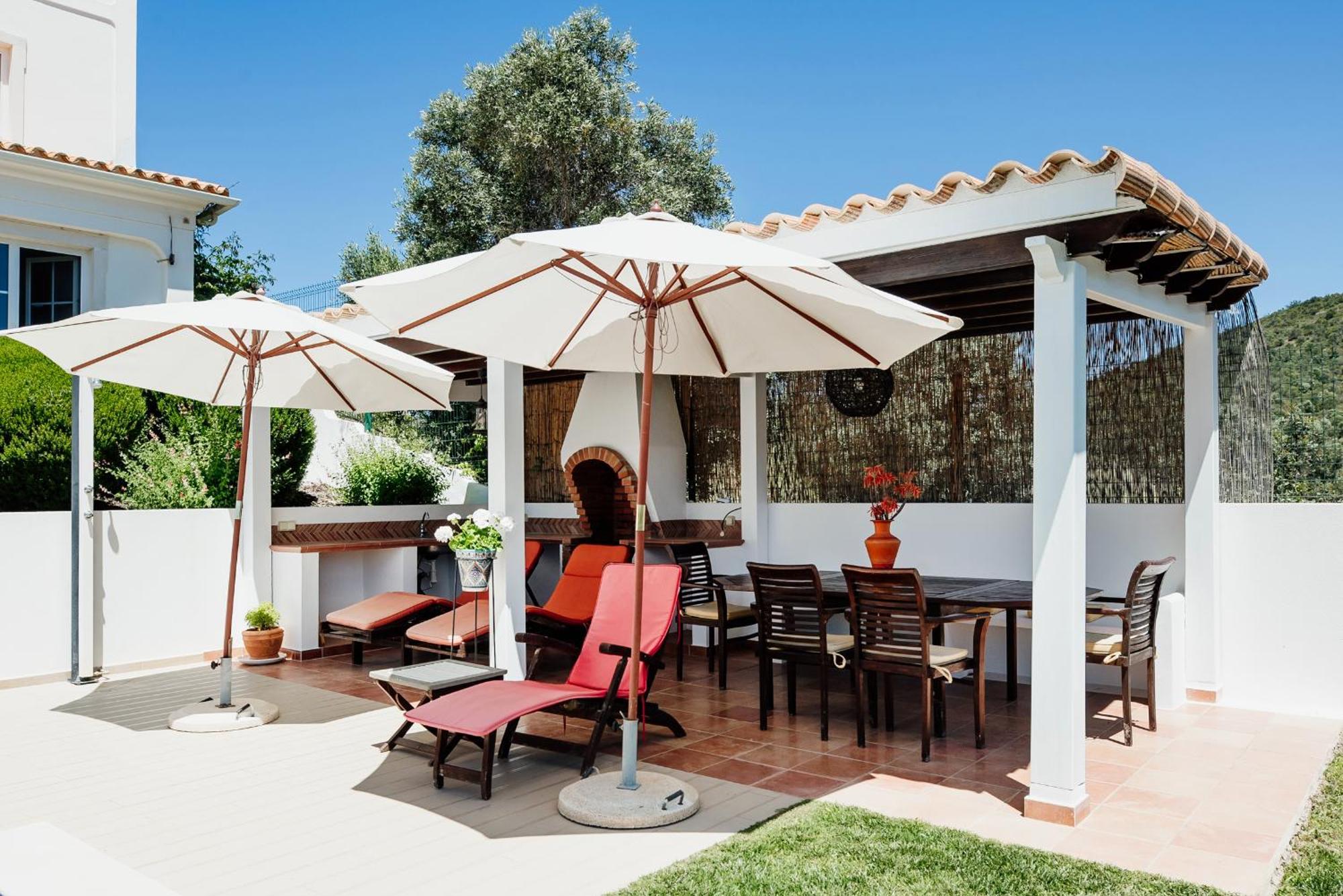 B&B Entrecolinas Paderne  Exterior photo